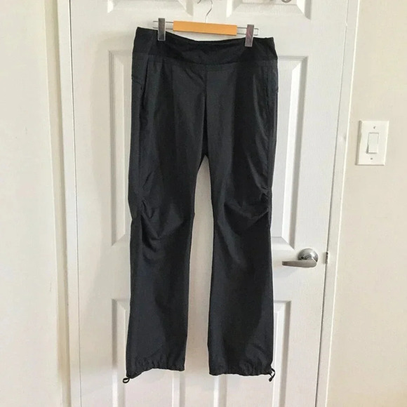 Lululemon Run lightweight straight leg Breathable Pant yoga Black SZ 10 - Picture 1 of 16